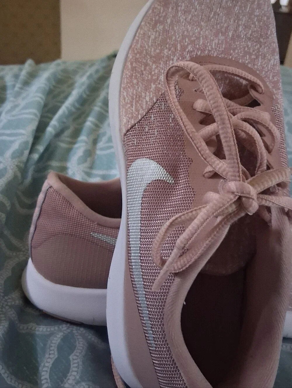 Nike Women Light Pink Mesh Running Sneakers Size 7 908995-002